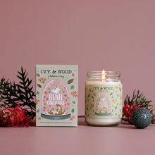 Load image into Gallery viewer, Ivy & Wood Bush Christmas Candle