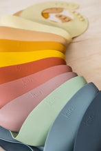 Load image into Gallery viewer, Kiin Silicone Bib