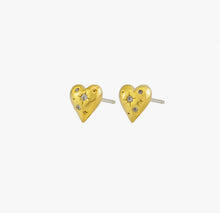 Load image into Gallery viewer, Jolie &amp; Deen Daphne Heart Studs
