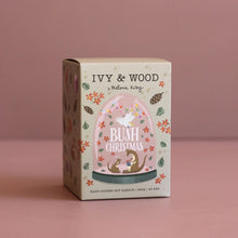 Load image into Gallery viewer, Ivy &amp; Wood Bush Christmas Candle
