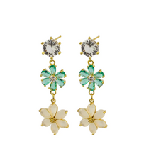 Load image into Gallery viewer, Jolie &amp; Deen Crystal Flower Earrings in Green
