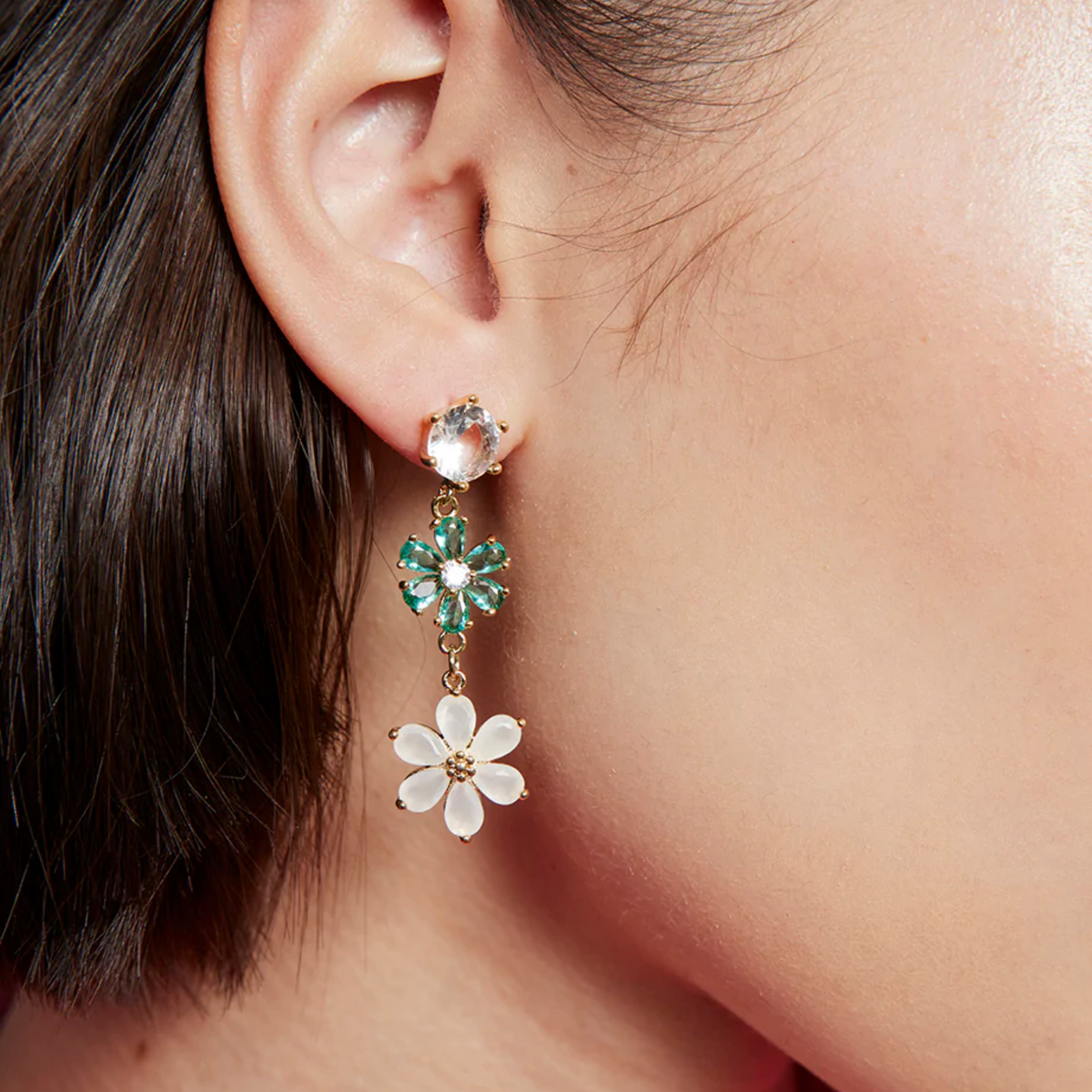 Jolie & Deen Crystal Flower Earrings in Green