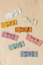 Load image into Gallery viewer, Kiin Stretch Bow Headband in Blush
