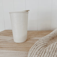Load image into Gallery viewer, Ceramic Keep Cup in White Linen
